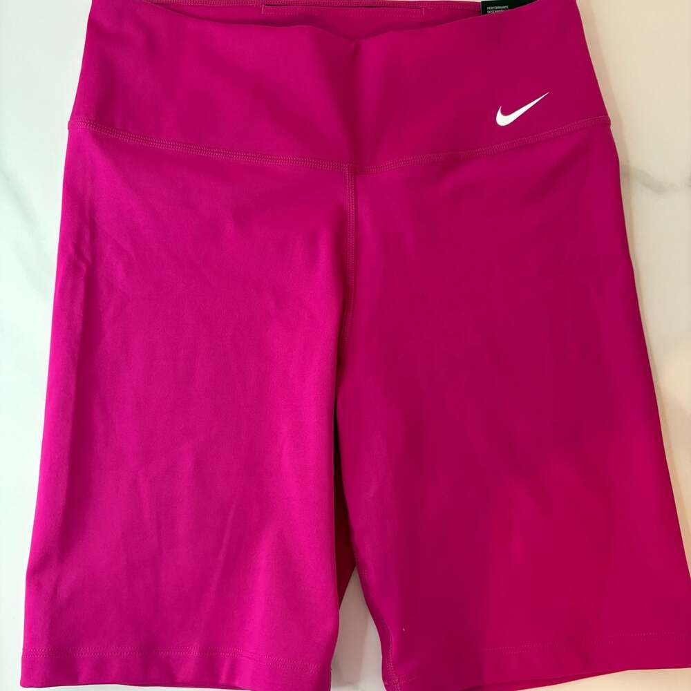 Nike One Mid-Rise 7-Inch Bike Shorts